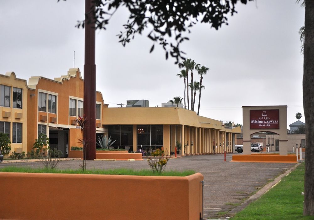 Clarion Inn Near Mcallen Airport Exterior foto